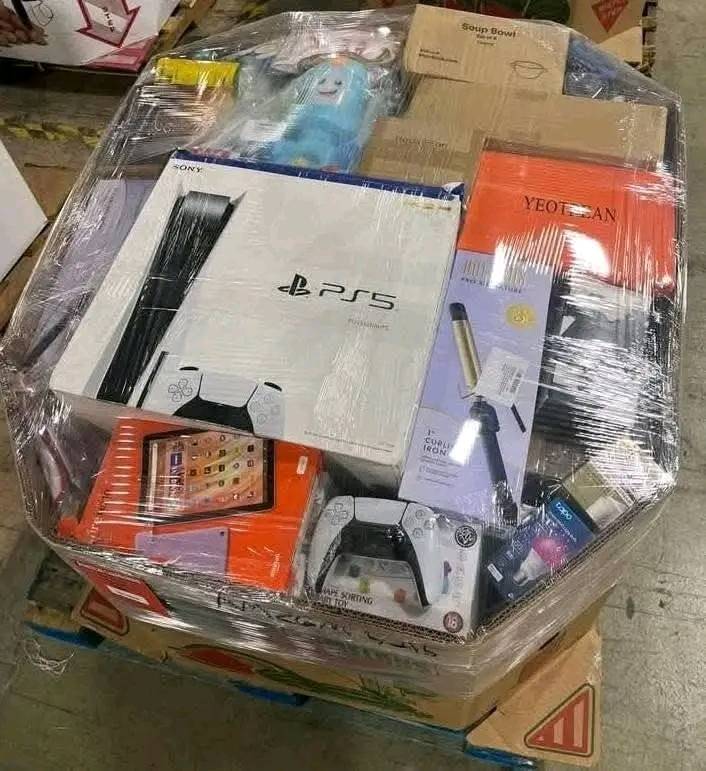 Amazon Electronic Pallets