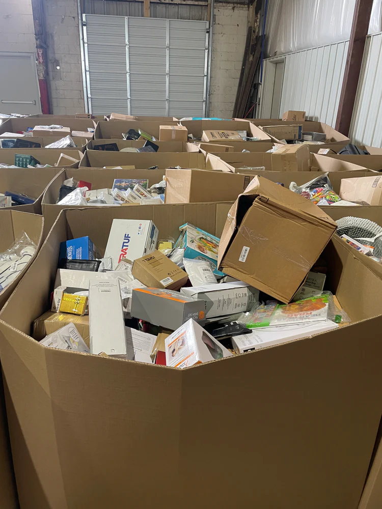 Amazon Liquidation Bin Stores - Image 6