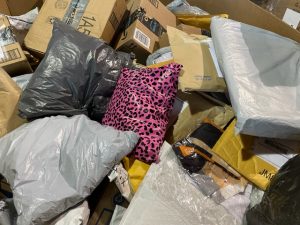 USPS Unclaimed Packages for sale - Image 6