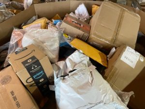 USPS Unclaimed Packages for sale - Image 4
