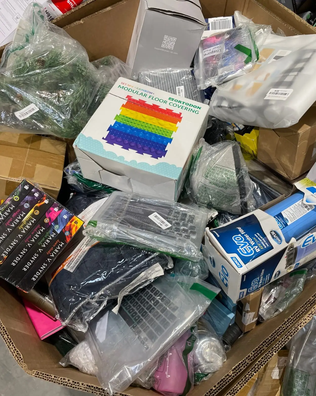 Amazon General Merchandise Pallet - Image 3
