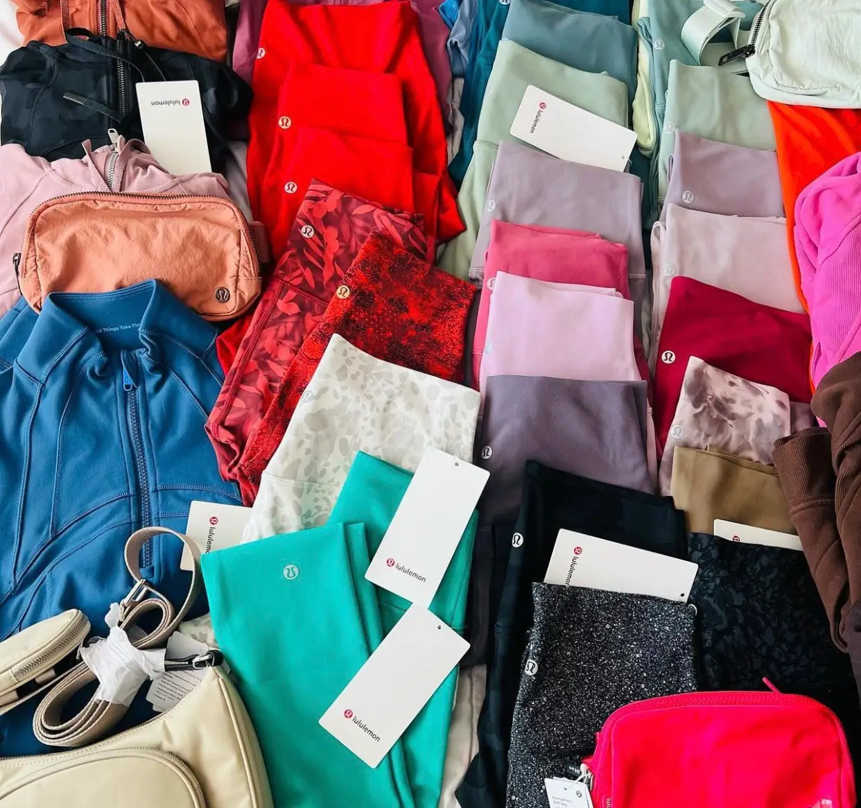 Lululemon Pallet For Sale - Image 3
