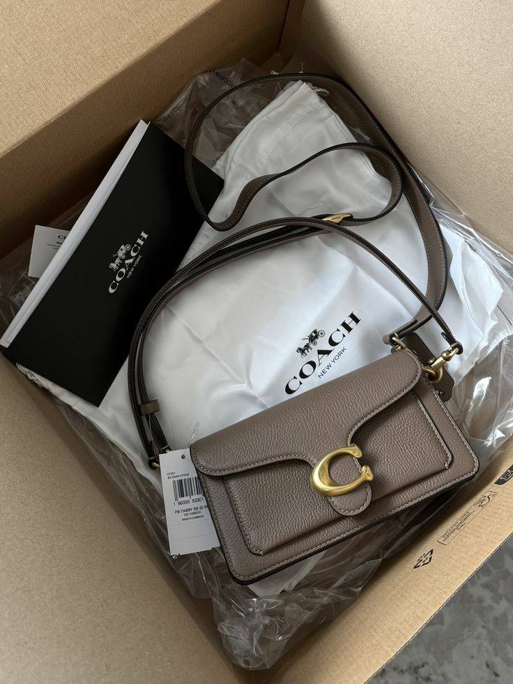 Wholesale Handbags Pallet - Image 3