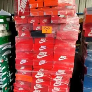 Nike Sneaker